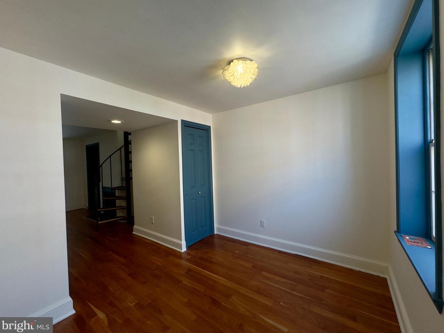 15 Hamburg St, Baltimore, MD 21230-4035