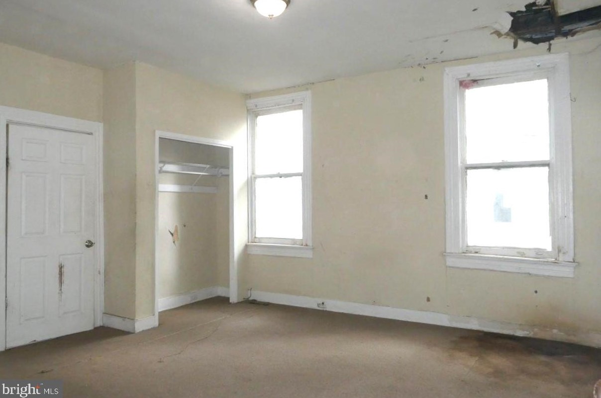 5113 Gwynn Oak Ave, Baltimore MD  21207-6806 exterior