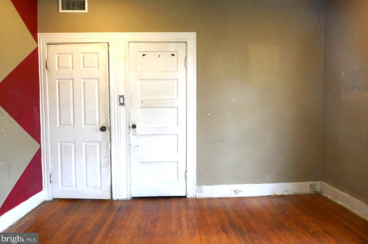 5113 Gwynn Oak Ave, Baltimore MD  21207-7634 exterior