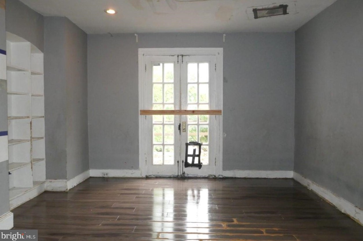 5113 Gwynn Oak Ave, Baltimore MD  21207-7634 exterior