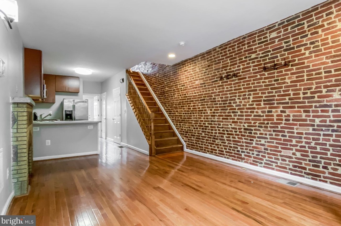 823 Collington Ave, Baltimore, MD 21205-1605