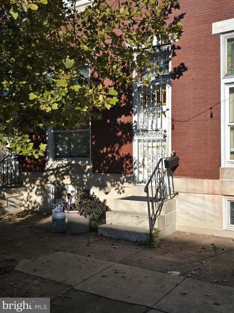 807 Luzerne Ave, Baltimore MD 21205-1612 exterior