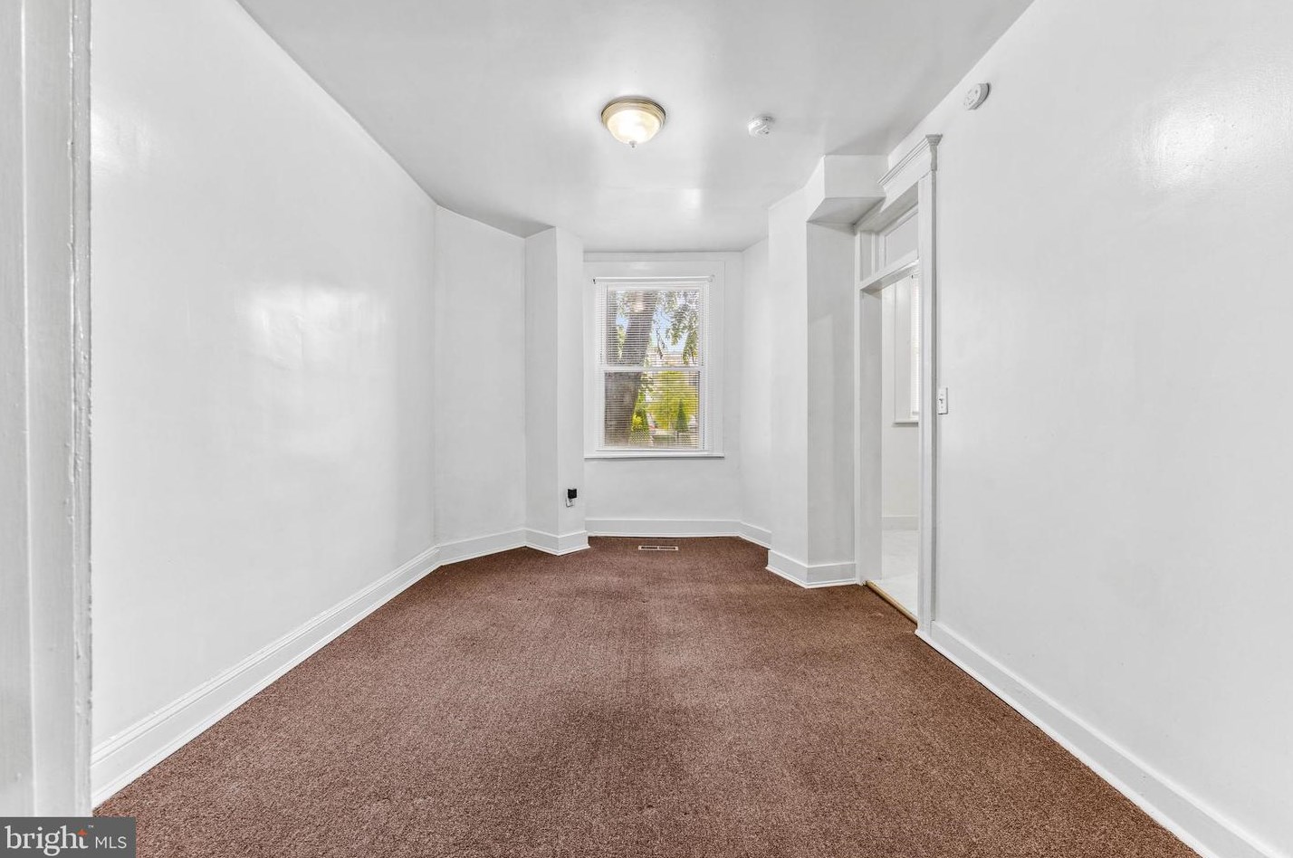 2705 Howard St, Baltimore MD  21218-4310 exterior