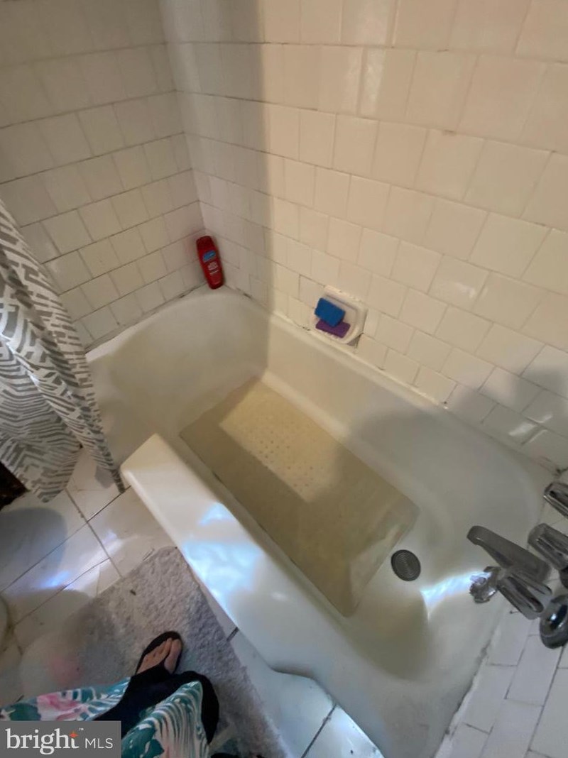 450 Random Rd, Baltimore MD 21229-3930 exterior