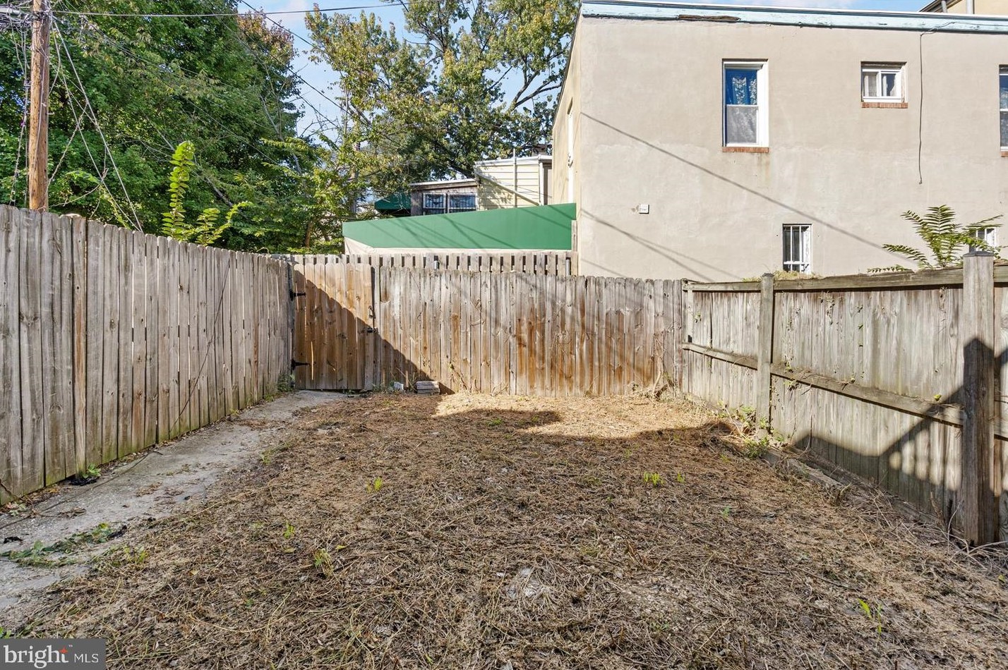 1706 Lombard St, Baltimore MD 21223-1010 exterior