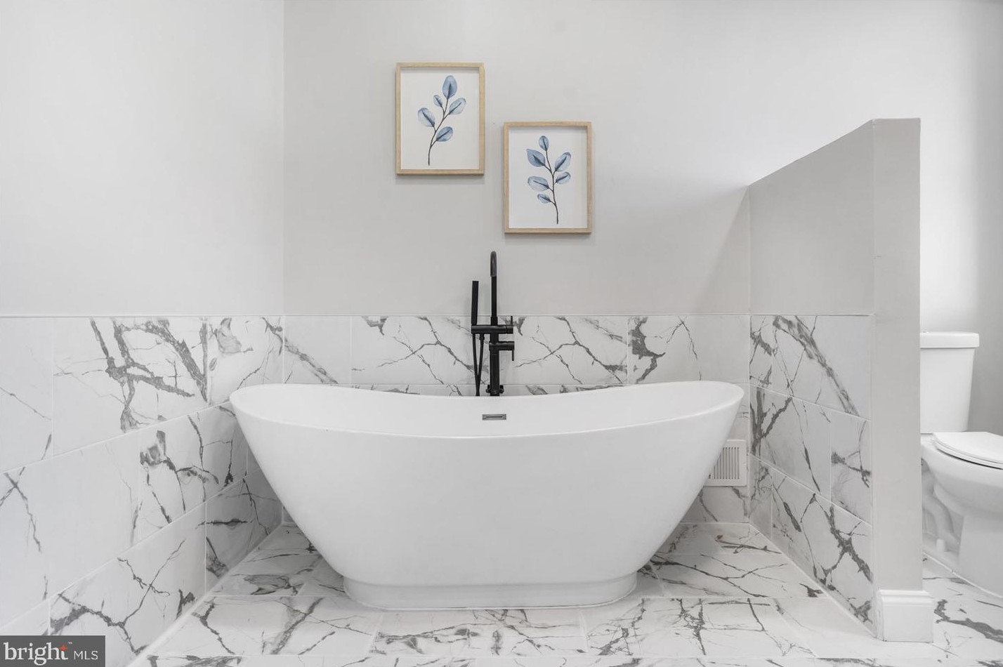 1706 Lombard St, Baltimore MD 21223-1010 exterior