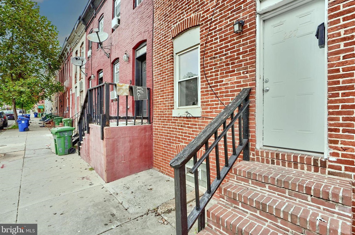 227 Fulton Ave, Baltimore MD  21223-1629 exterior