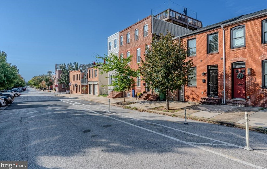 810 S Potomac St, Baltimore, MD 21224