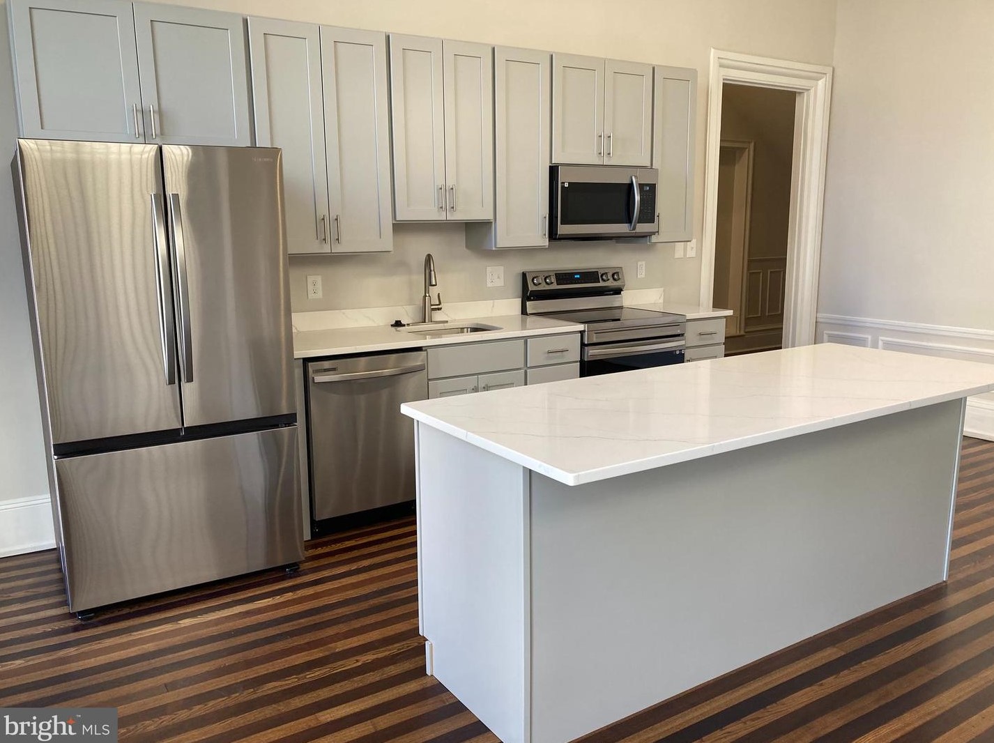 10 Chase Street E, Baltimore, MD 21202