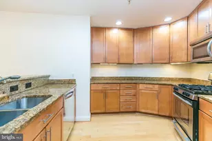 717 President St, Baltimore, MD 21202 - Photo 10