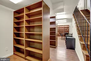 251 W Lafayette Ave, Baltimore, MD 21217 - Photo 34