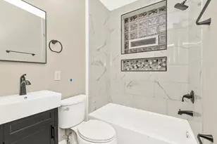 310 E 25th St, Baltimore, MD 21218 - Photo 38