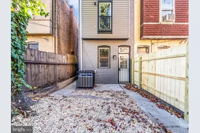 310 E 25th Street, Baltimore, MD 21218 - Photo 46