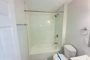 304 Lyndhurst St, Baltimore, MD 21229 - Photo 26
