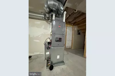 808 E Preston Street E, Baltimore, MD 21202 - Photo 16