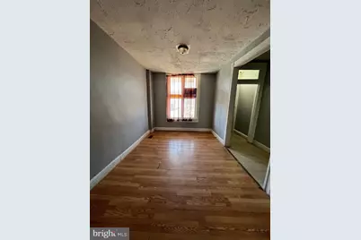 211 S Hilton Street, Baltimore, MD 21229 - Photo 2