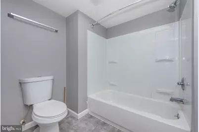 2110 E Hoffman Street, Baltimore, MD 21213 - Photo 10