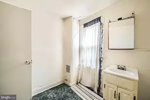 1620 W Franklin St, Baltimore, MD 21223 - Photo 14