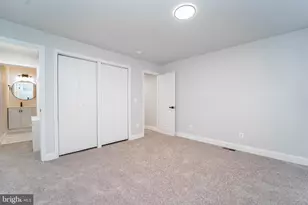 304 S Augusta Ave, Baltimore, MD 21229 - Photo 24