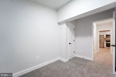 304 S Augusta Avenue, Baltimore, MD 21229 - Photo 12