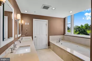 801 Key Hwy, Baltimore, MD 21230 - Photo 24