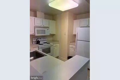 23 Pierside Drive #324, Baltimore, MD 21230 - Photo 12