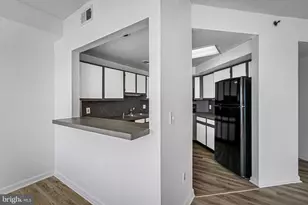 960 Fell St, Baltimore, MD 21231 - Photo 10