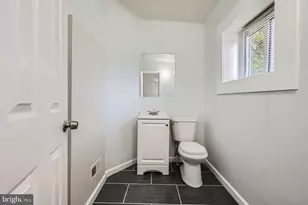 118 N Hilton St, Baltimore, MD 21229 - Photo 14