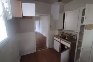 608 Chestnut Hill Ave, Baltimore, MD 21218 - Photo 10