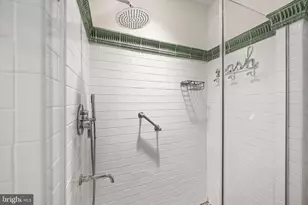 700 Washington Pl, Baltimore, MD 21201 - Photo 32