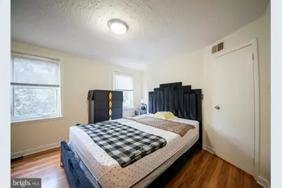 913 W Lombard Street, Baltimore, MD 21223 - Photo 2