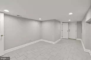 3215 Fleet St, Baltimore, MD 21224 - Photo 30