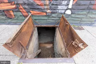 1001 S Carey St, Baltimore, MD 21223 - Photo 54