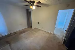 2817 Bookert Dr, Baltimore, MD 21225 - Photo 16