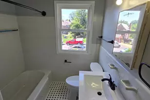 940 E 41st St, Baltimore, MD 21218 - Photo 14