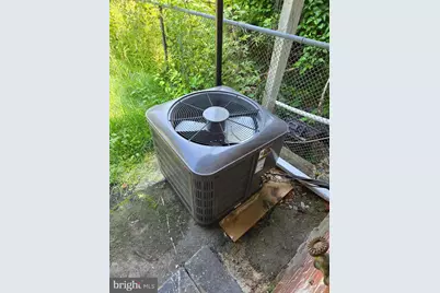 940 E 41st Street, Baltimore, MD 21218 - Photo 44