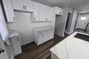 940 E 41st St, Baltimore, MD 21218 - Photo 8