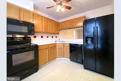 1110 S Kenwood Avenue, Baltimore, MD 21224 - Photo 10