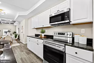 2328 E Hoffman St, Baltimore, MD 21213 - Photo 8