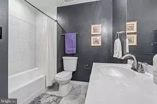 10 E Lee St, Baltimore, MD 21202 - Photo 28