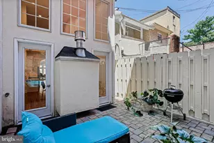 427 S Eden St, Baltimore, MD 21231 - Photo 10