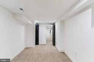 2611 E Preston St, Baltimore, MD 21213 - Photo 32