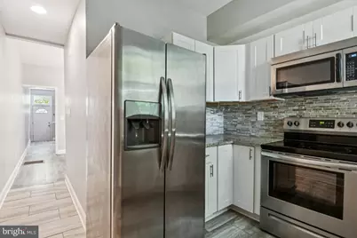 210 S Loudon Avenue, Baltimore, MD 21229 - Photo 12