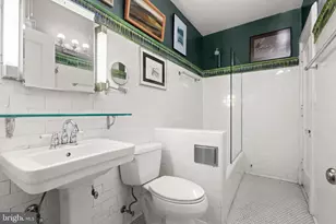 700 Washington Pl, Baltimore, MD 21201 - Photo 32