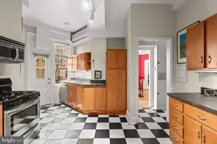 700 Washington Pl, Baltimore, MD 21201 - Photo 28