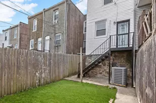 1219 N Potomac St, Baltimore, MD 21213 - Photo 32