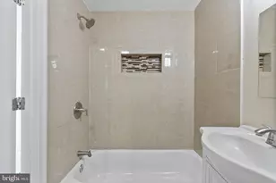 330 S Clinton St, Baltimore, MD 21224 - Photo 32