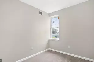 709 E 30th St, Baltimore, MD 21218 - Photo 16