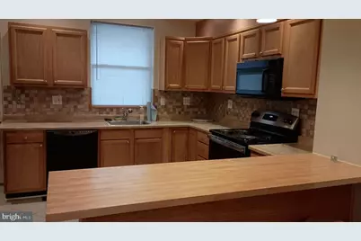 28 S Potomac Street, Baltimore, MD 21224 - Photo 6