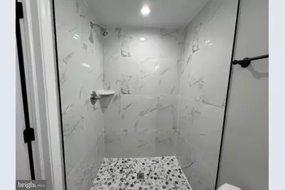 220 Montford Avenue N, Baltimore, MD 21224 - Photo 8